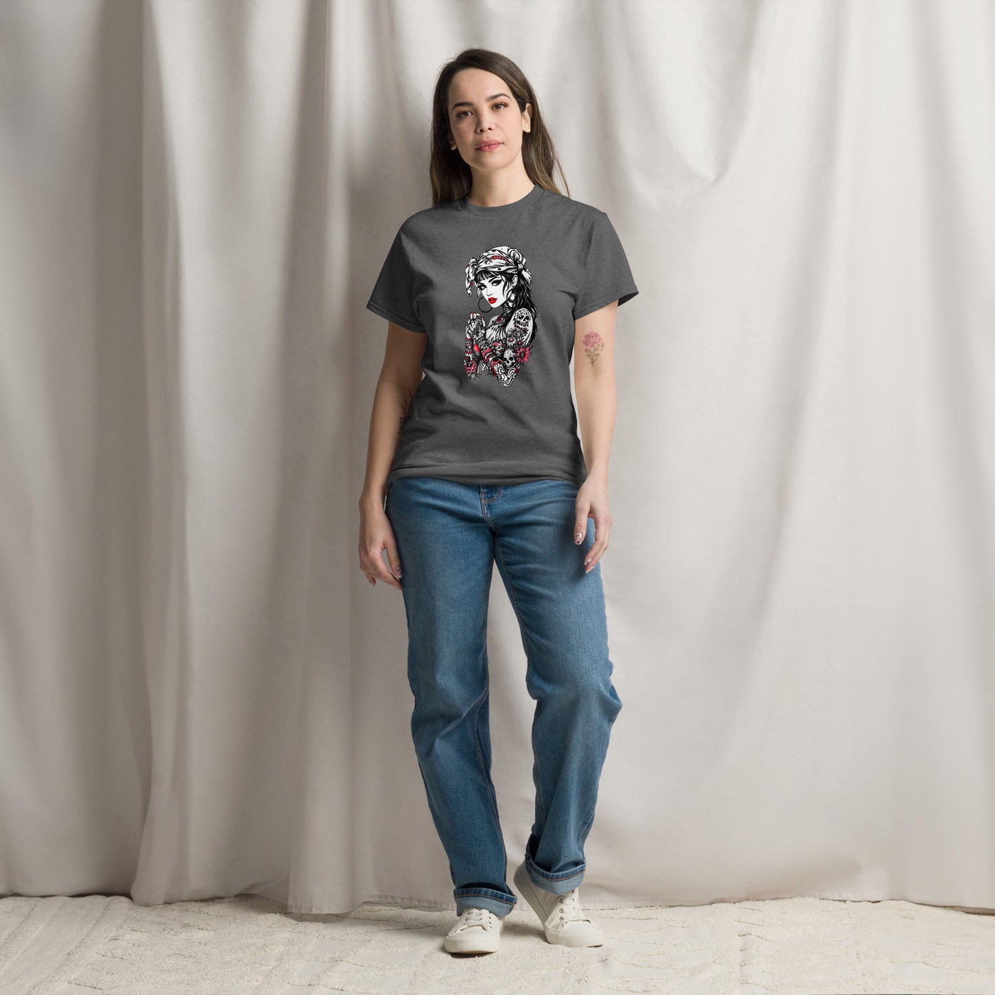 Unisex Cool looking Gypsy girl classic tee